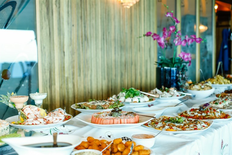 Sunday Buffet at Bay Lodge